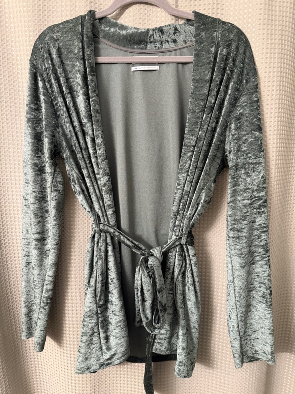 Urban Outfitters Crushed Velvet Open Cardigan in Sage Green